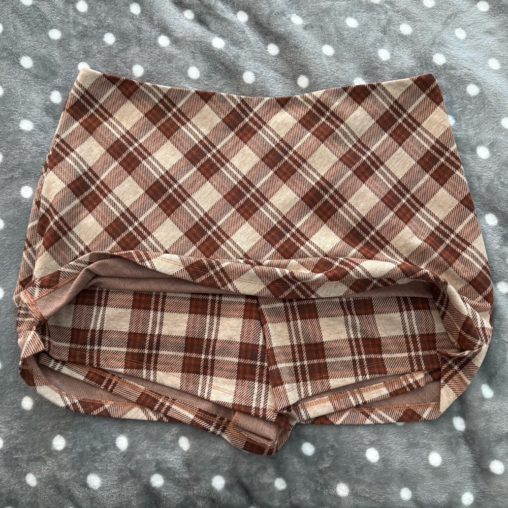 Arula Mini Skort in Brown and Cream - Picture 2 of 4